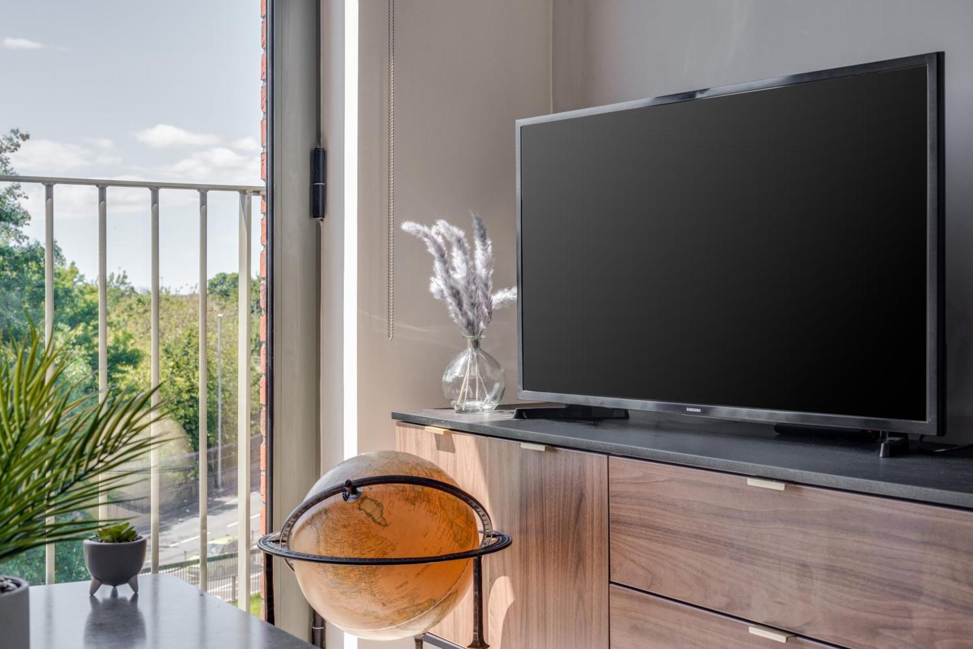 Huge Long Stay Offers! Lux City-Edge Stay! Perfect For Business & Leisure Liverpool Exterior photo