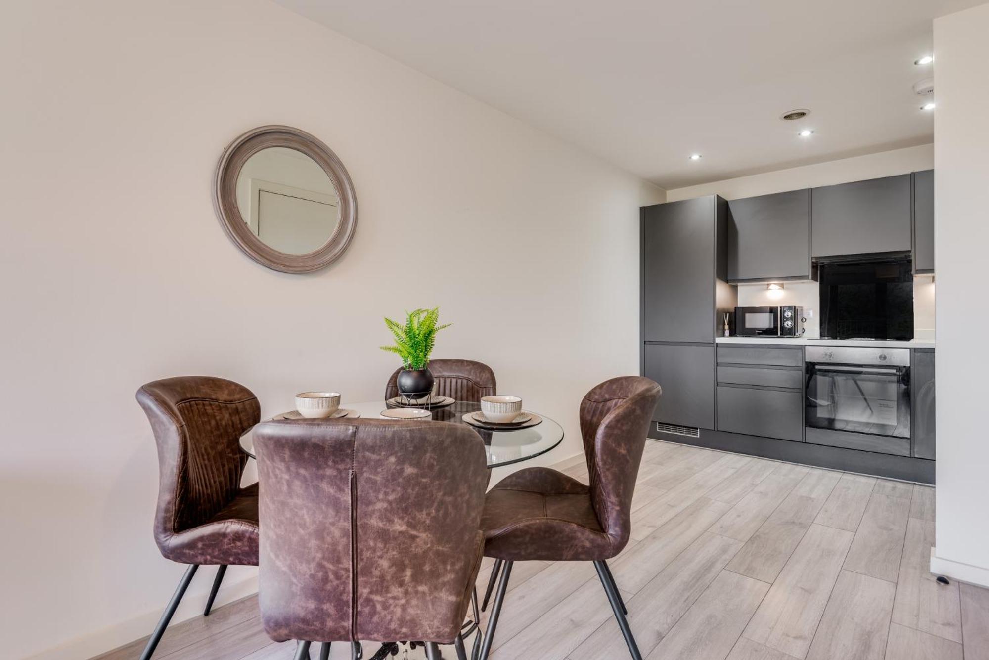 Huge Long Stay Offers! Lux City-Edge Stay! Perfect For Business & Leisure Liverpool Exterior photo